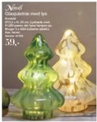 Glasjuletrae med lys