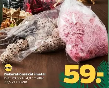 Dekorationsskål i metal