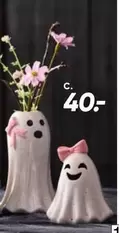 Ghost vase and decoration