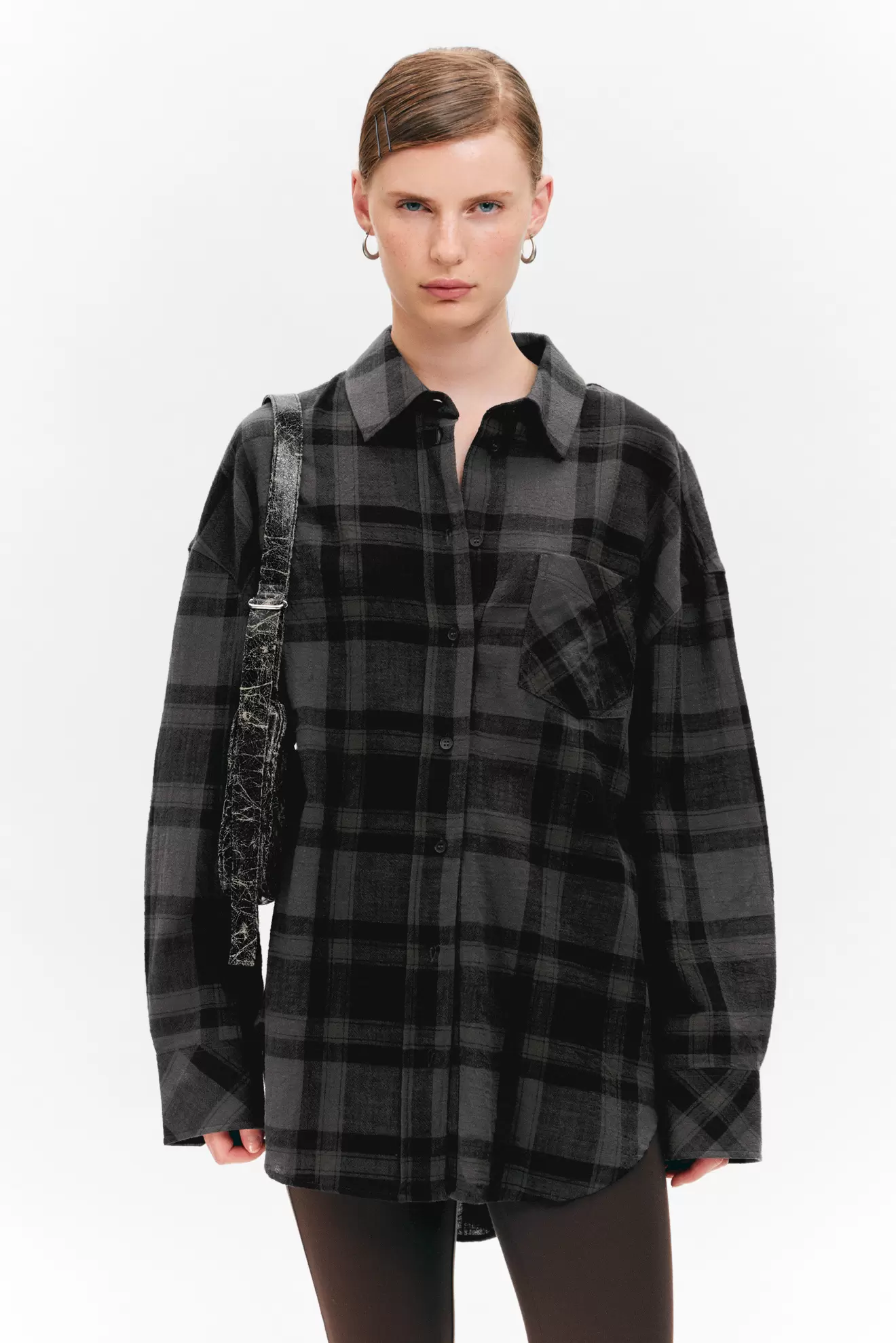 OVERSIZED LONG-SLEEVED COTTON SHIRT