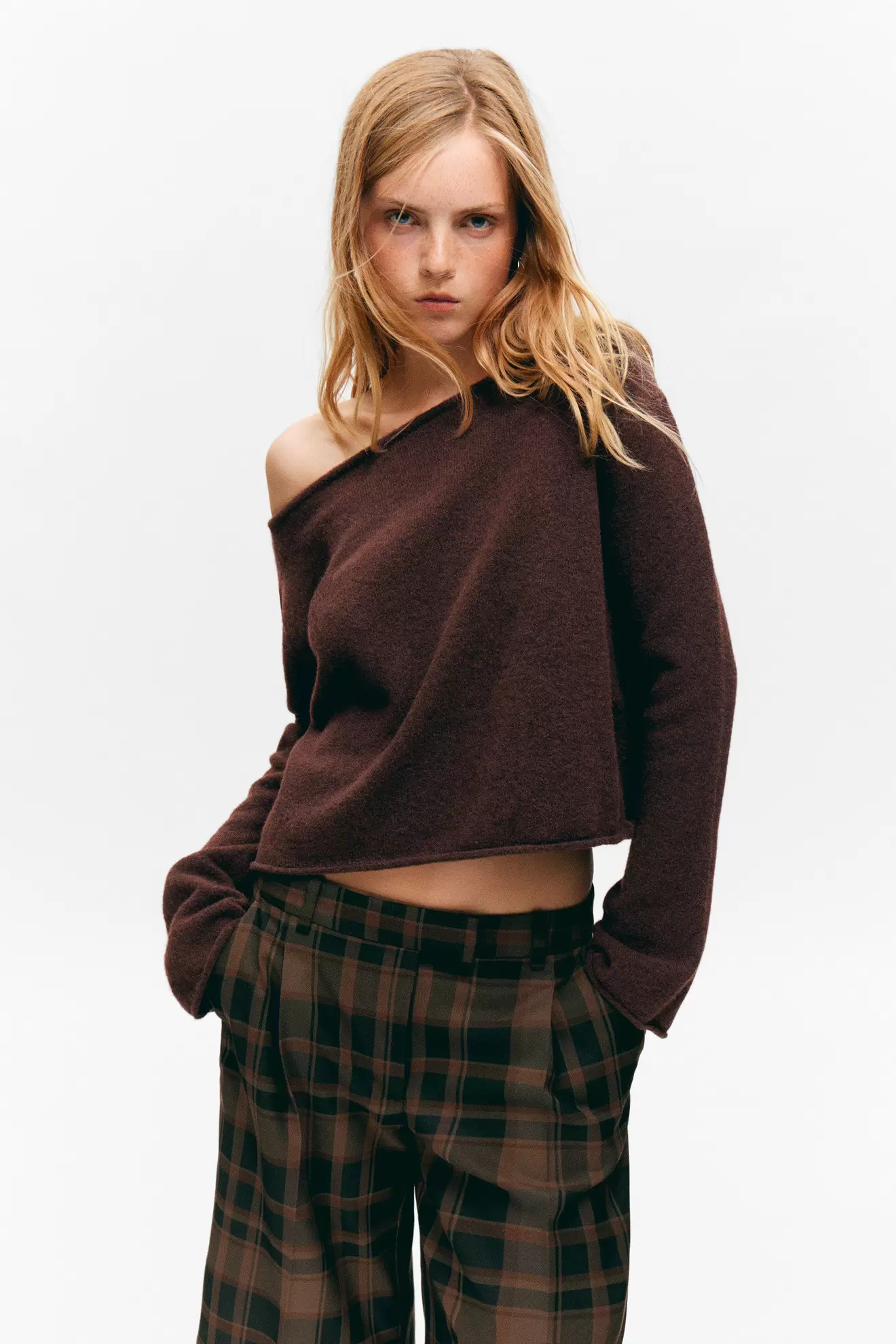 SOFT KNIT BOAT-NECK SWEATER