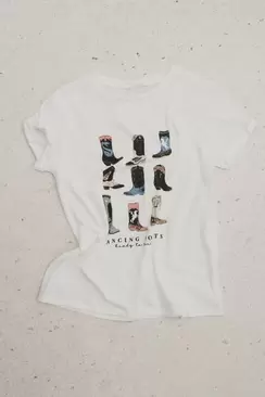 "Dancing boots" T-shirt