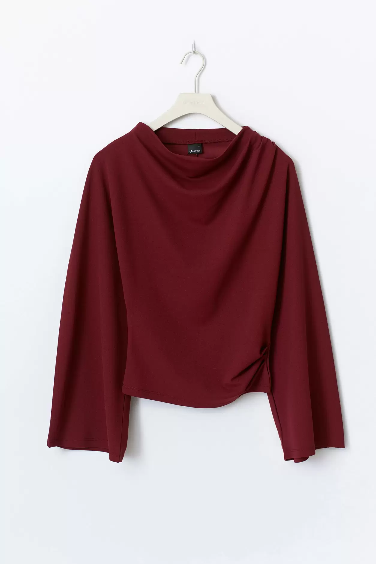 Drapy top