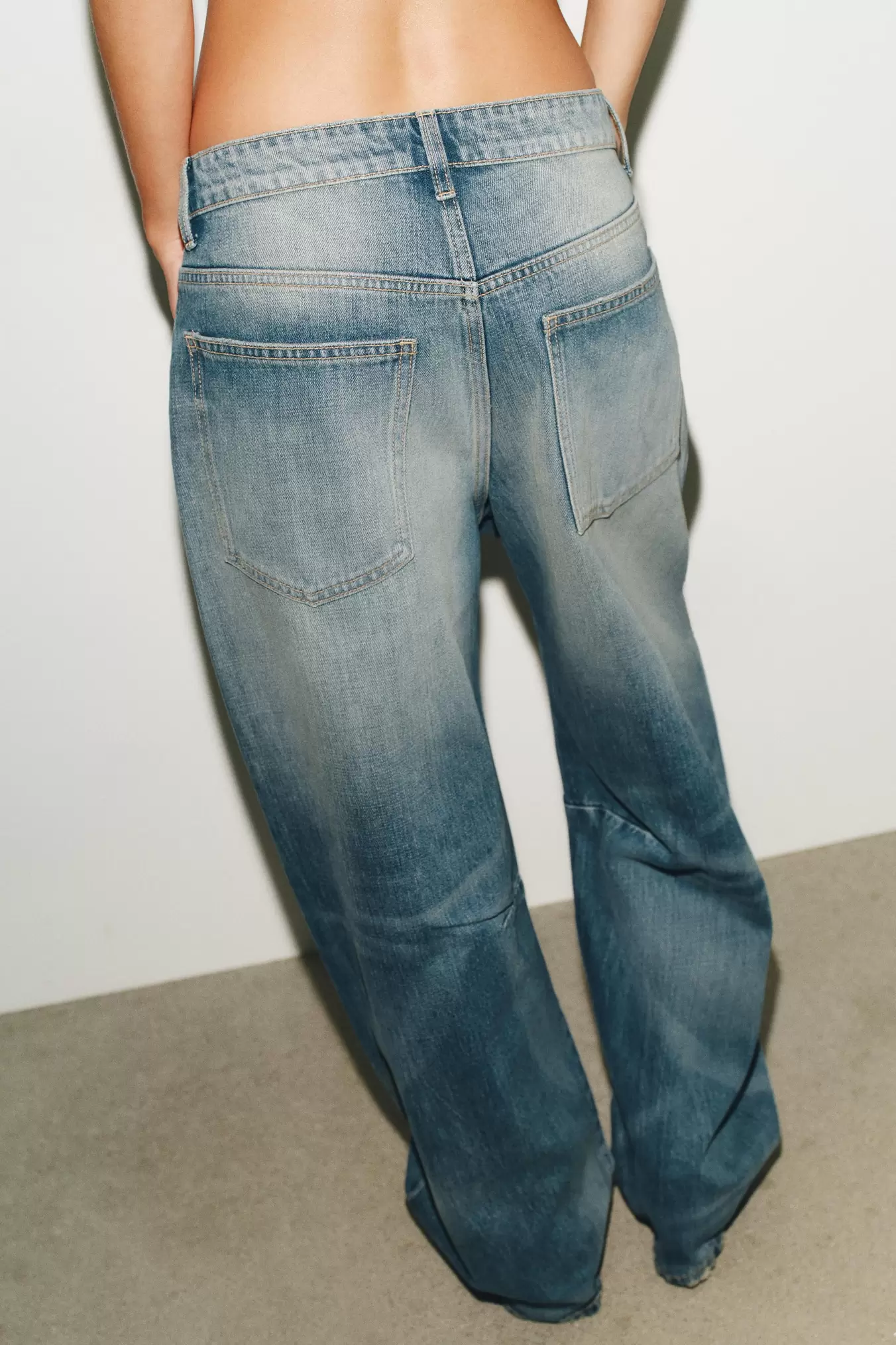 TRF BAGGY BALLOON JEANS MED MEDIUM TALJE