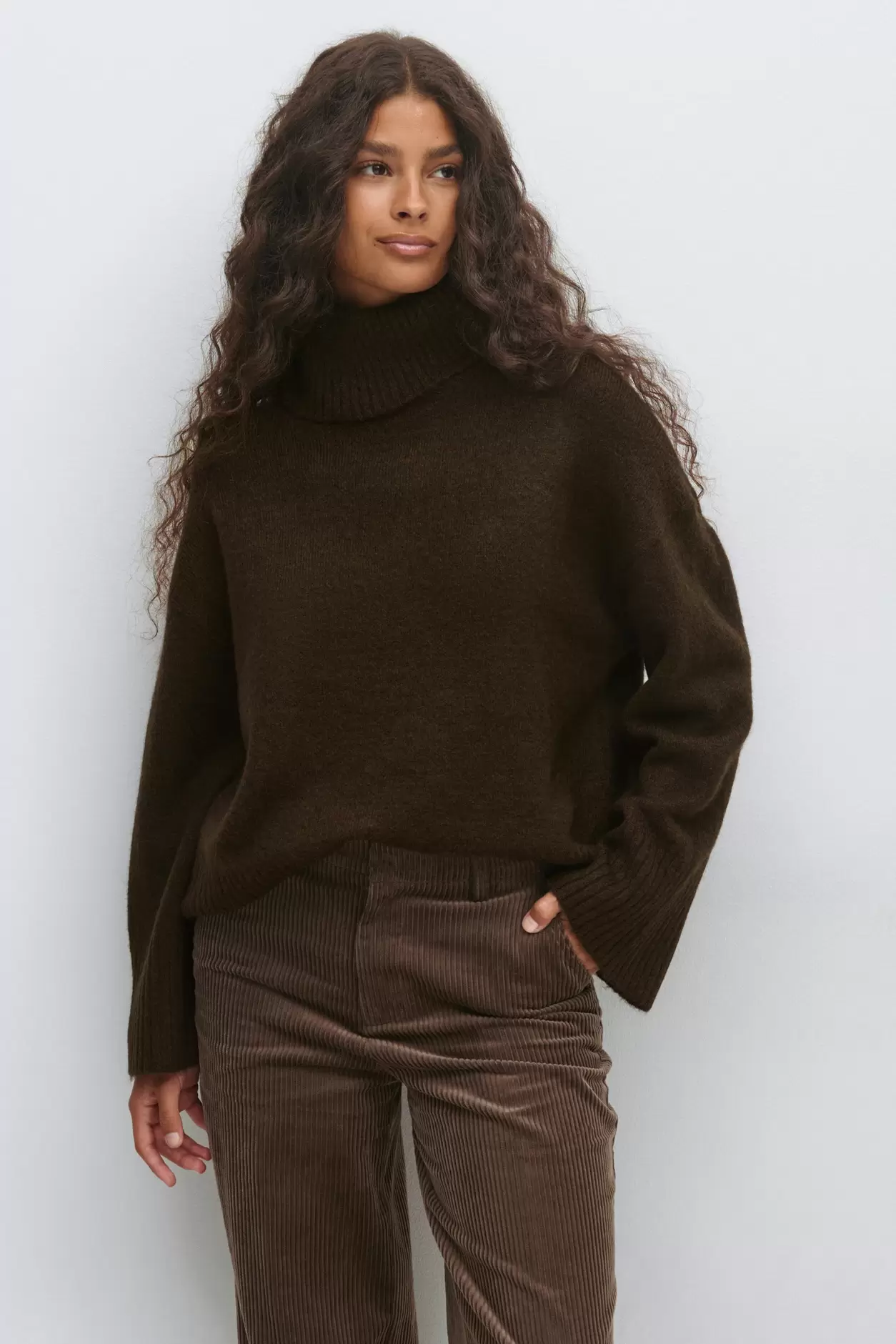 Long sleeve knitted sweater