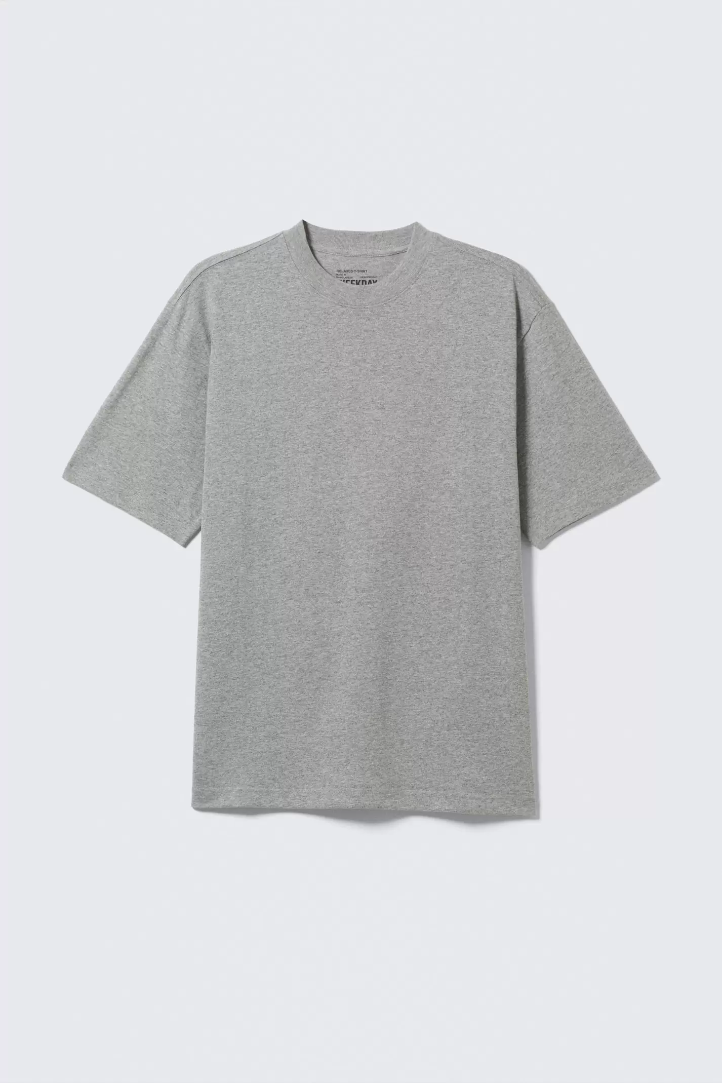 RELAXED FIT SHORT-SLEEVED COTTON T-SHIRT195 DKK100 DKK