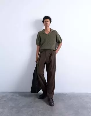 Topman - Kakifarvet polotrøje i strik med hæklede tern