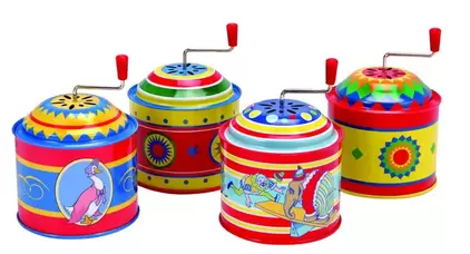 Spilledåser i Blik ass