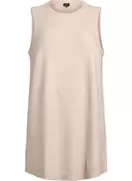 Kort strikkjole uden ærmer