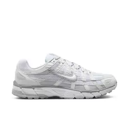 Nike - P-6000 sneakers