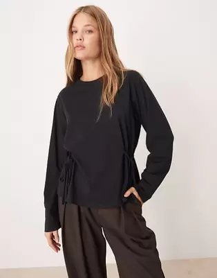 ASOS DESIGN - Langærmet og sort T-shirt med indsyede sider med bindedetaljer