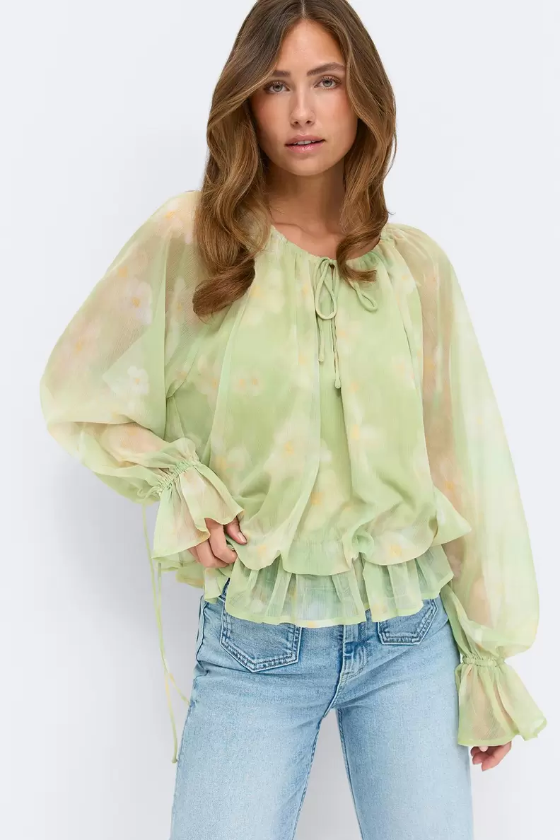 Wavy blouse