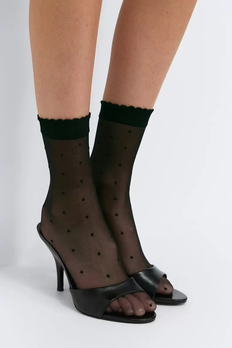 2 - pack dotted socks