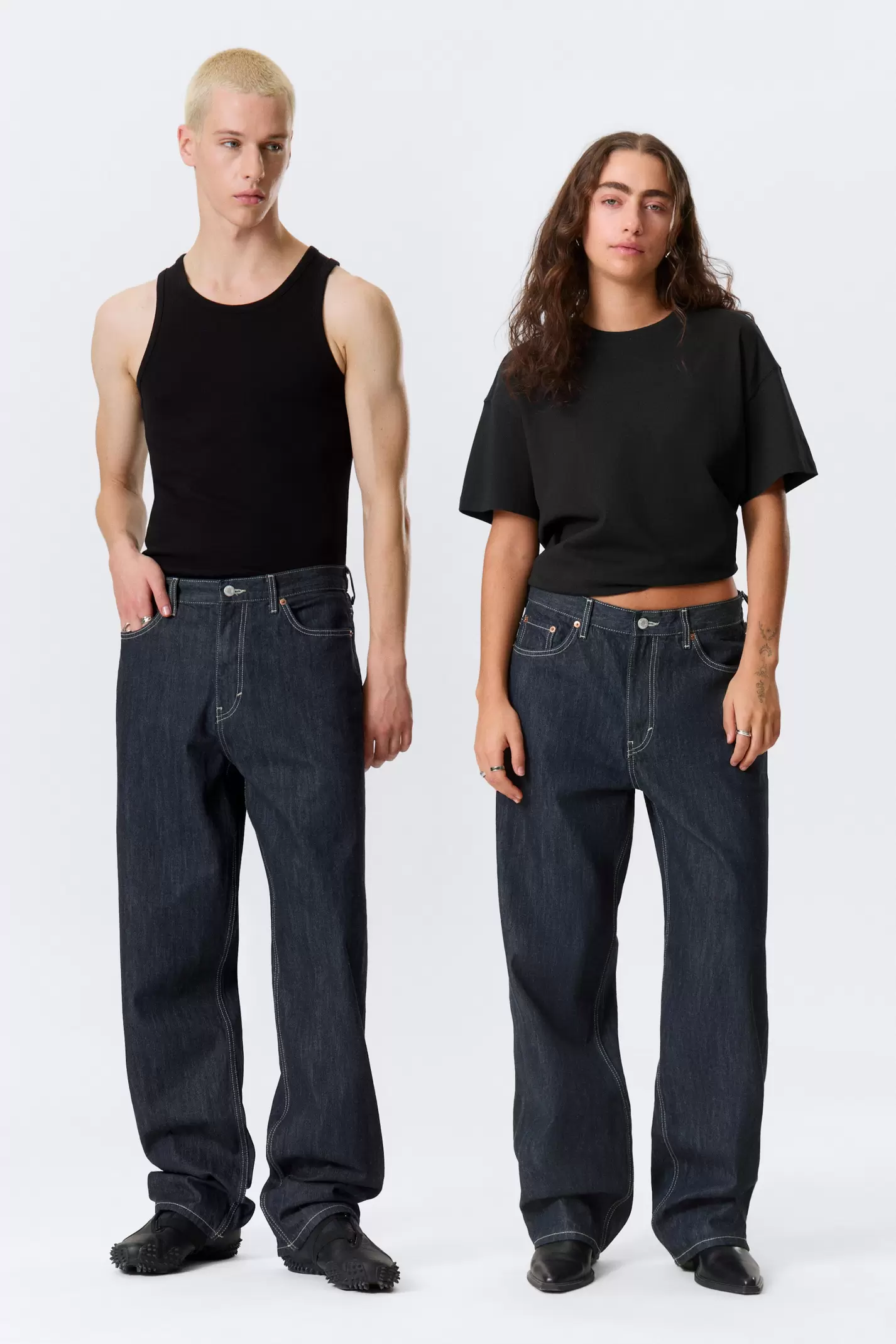 GALAXY MID RISE LOOSE STRAIGHT LEG UNISEX JEANS