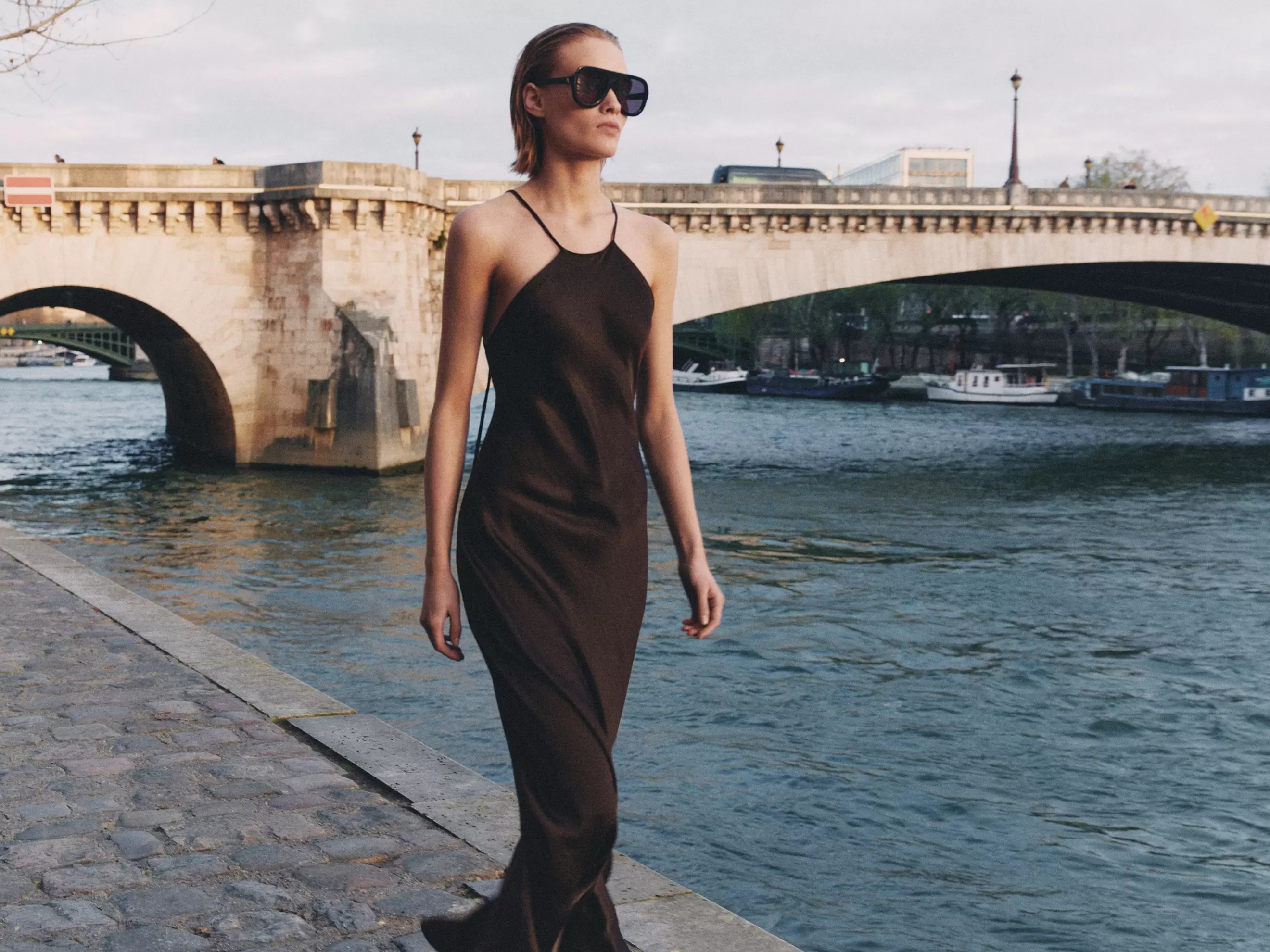 ZW COLLECTION SATIN HALTERNECK KJOLE