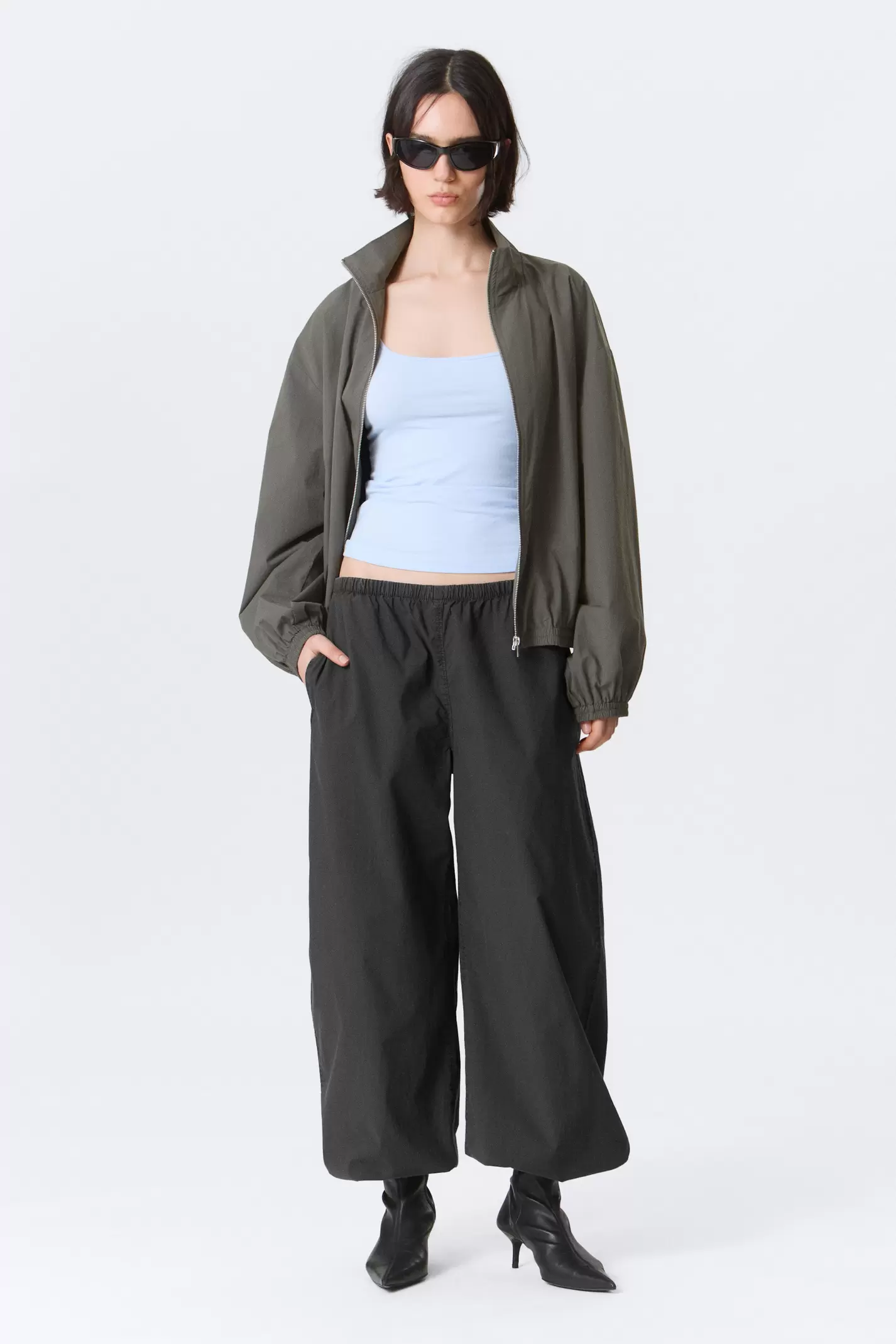 LOW RISE PULL-ON RIPSTOP TROUSERS
