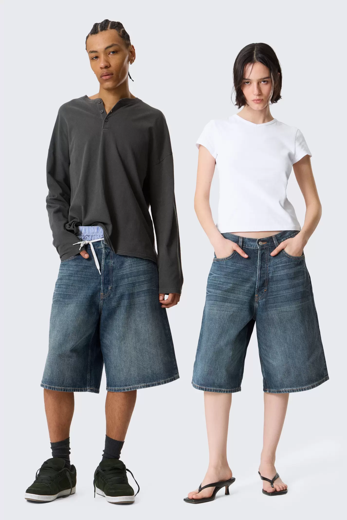 ASTRO MID RISE LOOSE BAGGY DENIM SHORTS