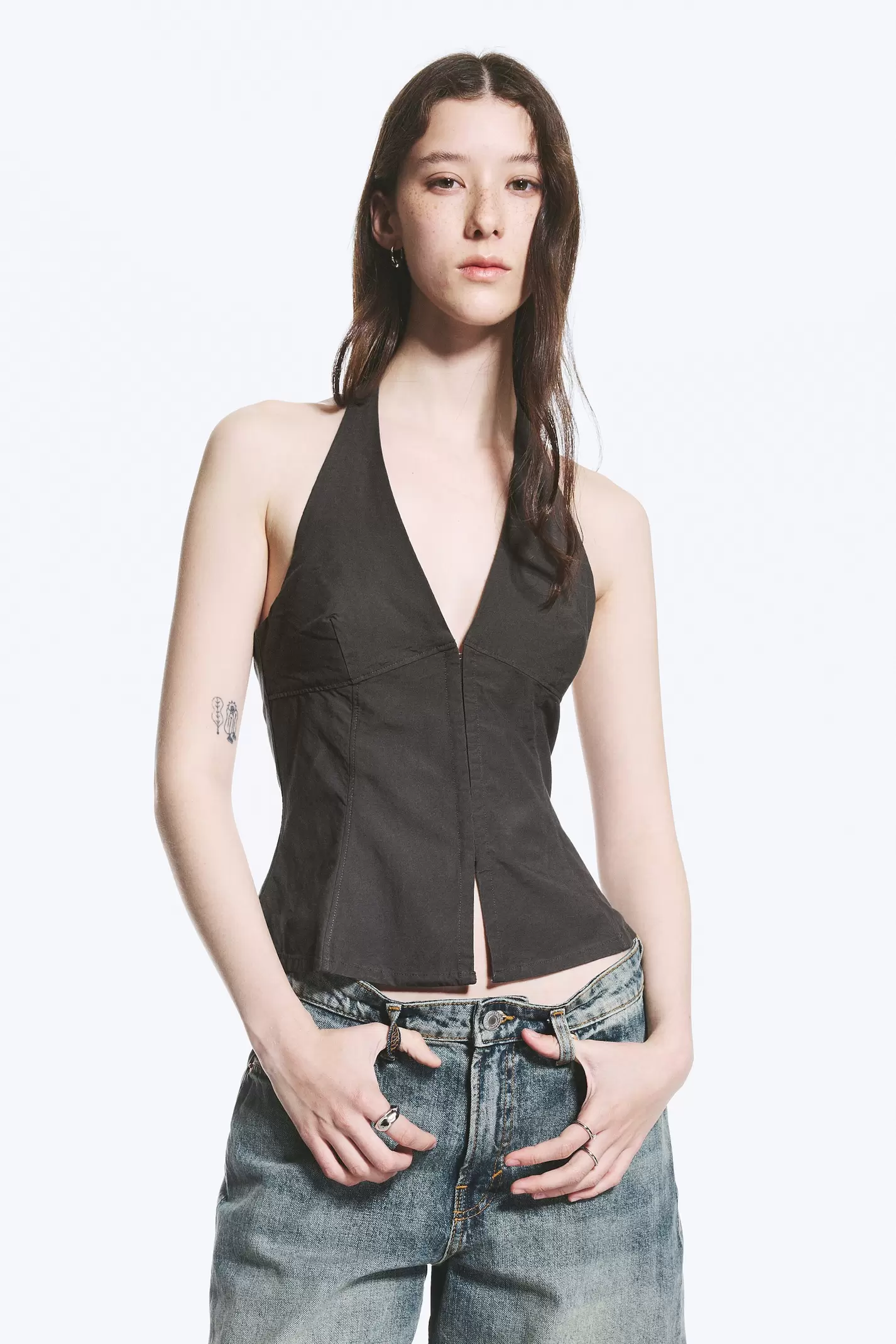 TIE-BACK HOOK-AND-EYE HALTERNECK TOP