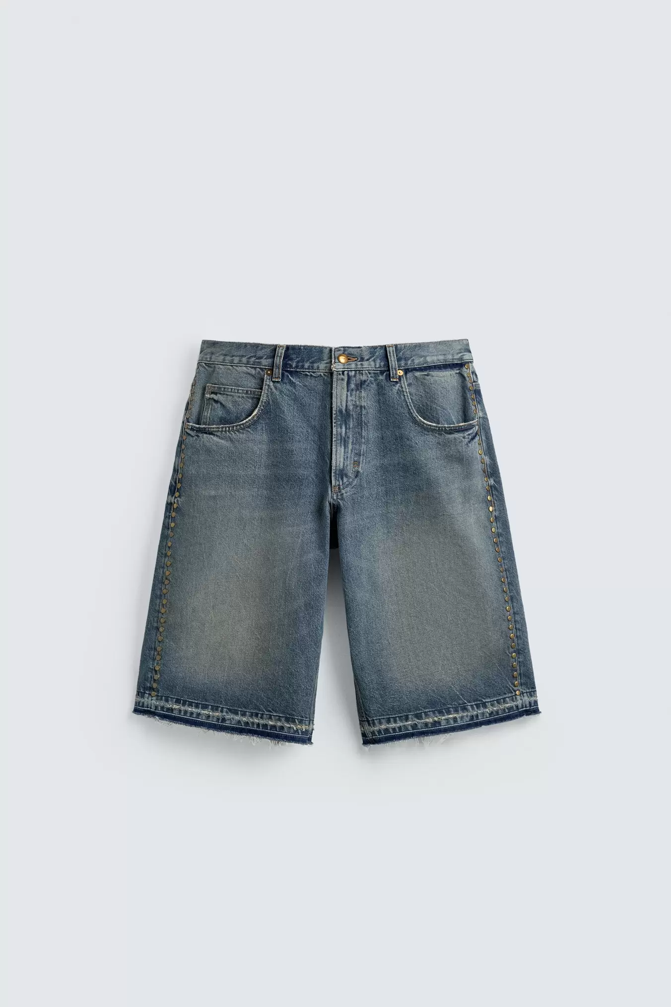 BAGGY FIT DENIM BERMUDASHORTS MED METALTACKER