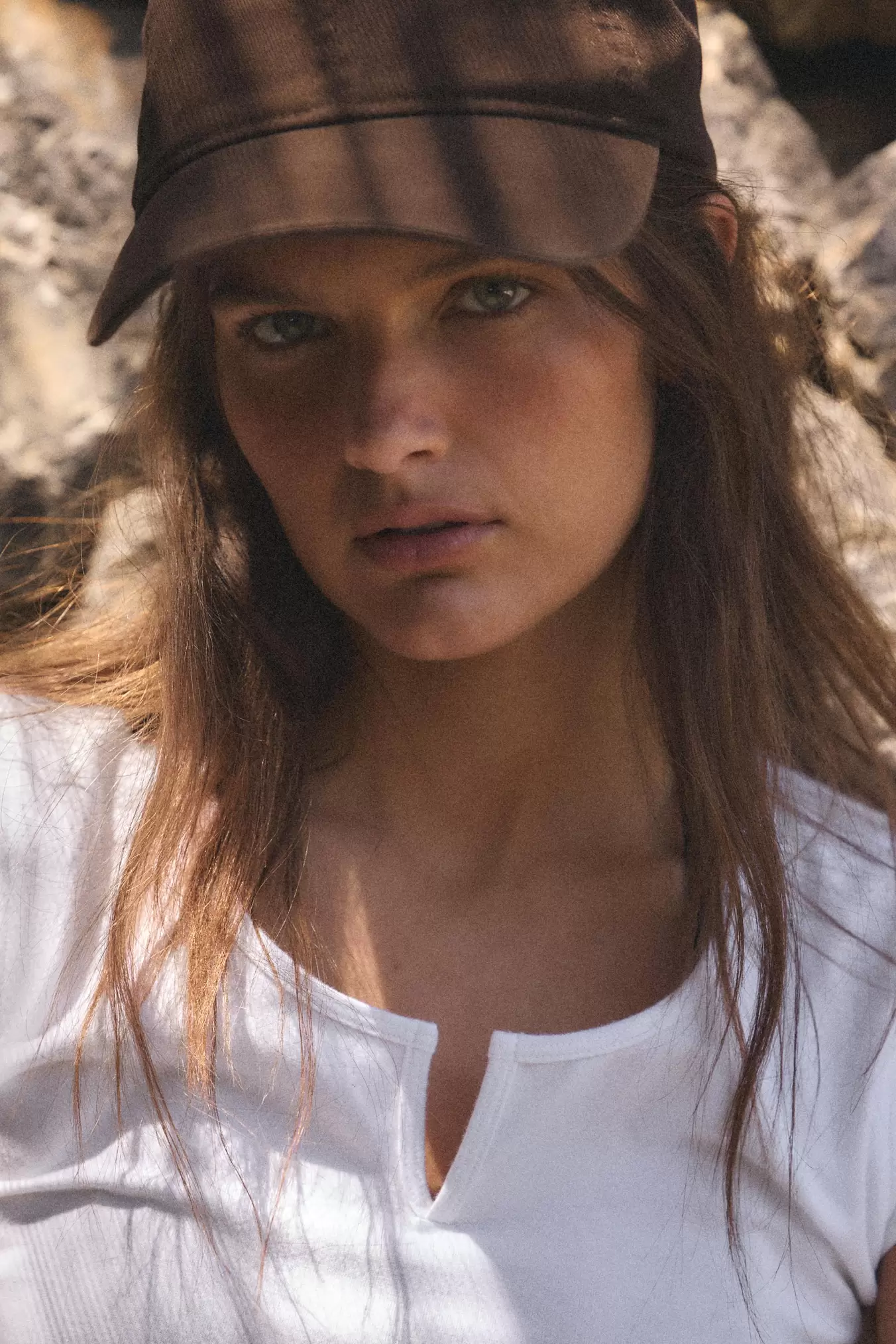 ENSFARVET TWILL KASKET