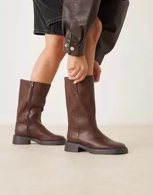 ASOS DESIGN - Colby - Brune pull-on-knæstøvler i trucker-stil