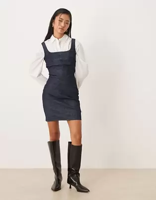 Calvin Klein Jeans - Blå skulptureret minikjole i denim