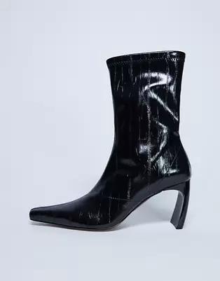 Topshop - Sorte Pearl-ankelstøvler med spids tå i åleskindslæder