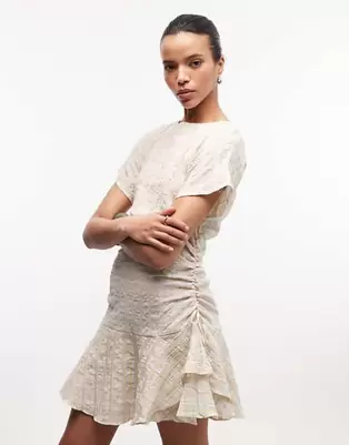 ASOS DESIGN - Gul minikjole med rynker og korte ærmer samt bindebånd i taljen