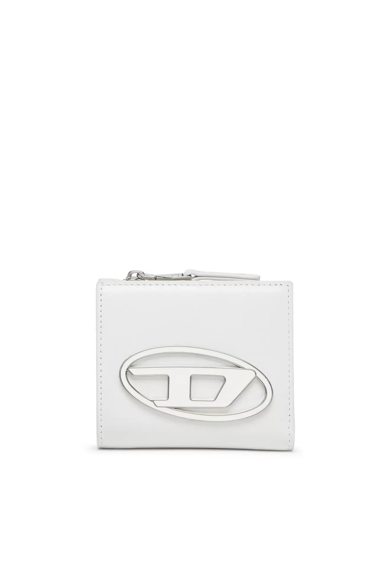 Bi-fold wallet in leather