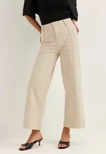 Cropped Front Seam Jeans