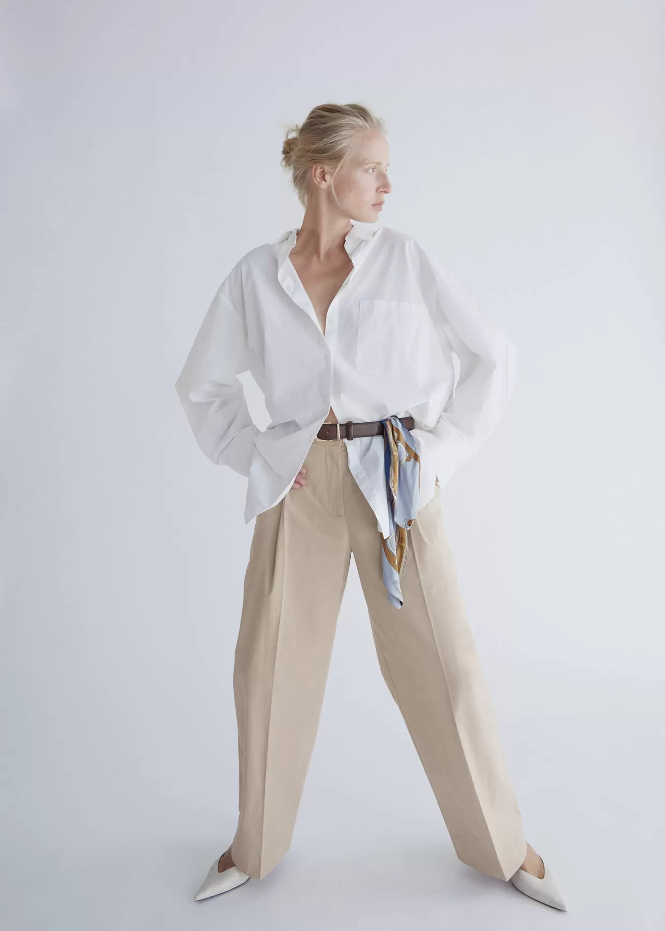 Straight-leg cotton pleated trousers
