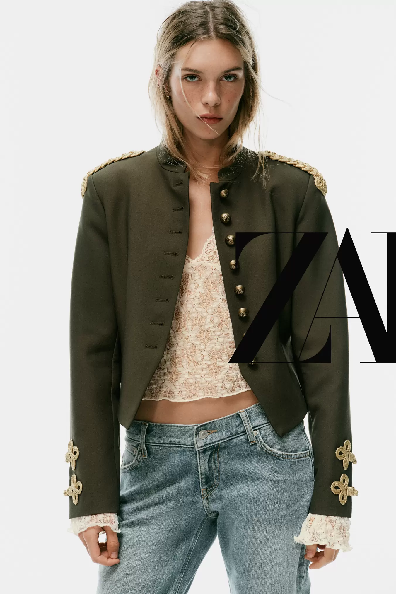 BLAZER MED ALAMARES-DETALJER