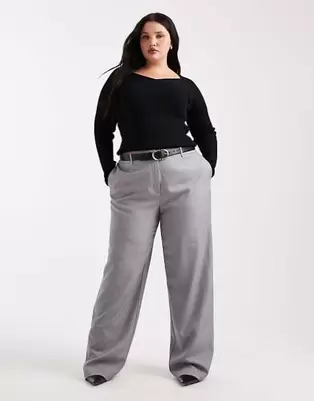 ASOS DESIGN Curve - Sort top i strik med struktur og V-hals