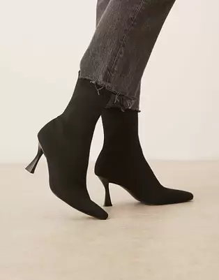 ASOS DESIGN - Reagan - Sorte strikkede sokkestøvler med spids tå