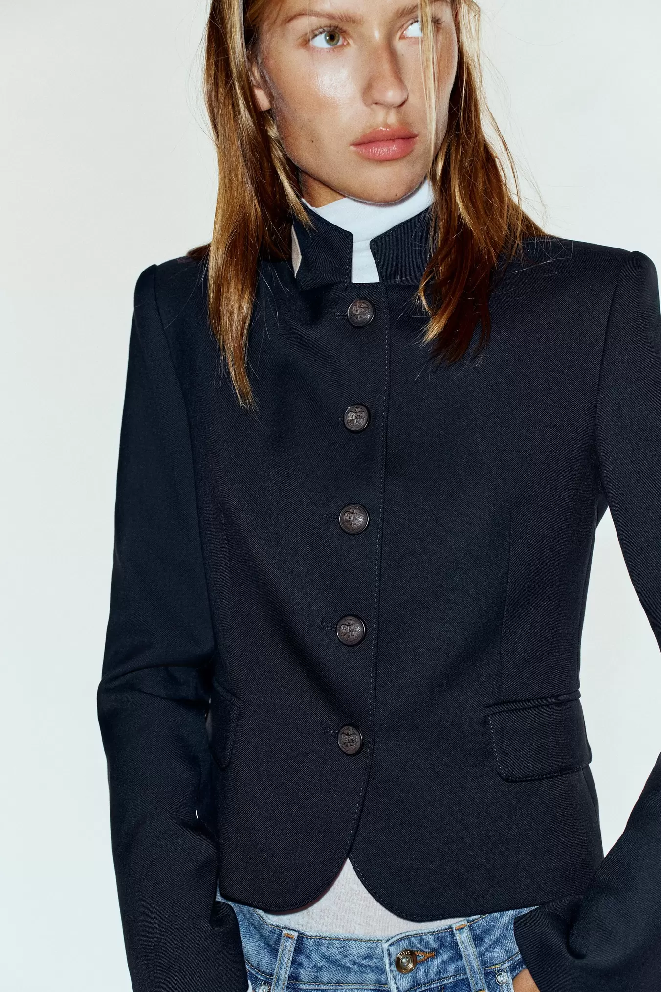 BLAZER MED KONTRASTKRAVE