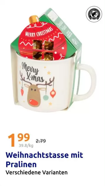 Weihnachtstasse mit Pralinen