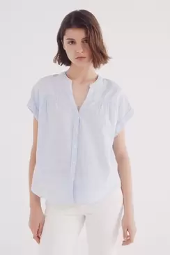 V-neck linen neckline blouse
