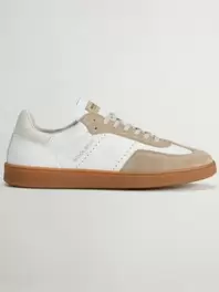 Sneaker aus Nappaleder mit Kontrast-Details