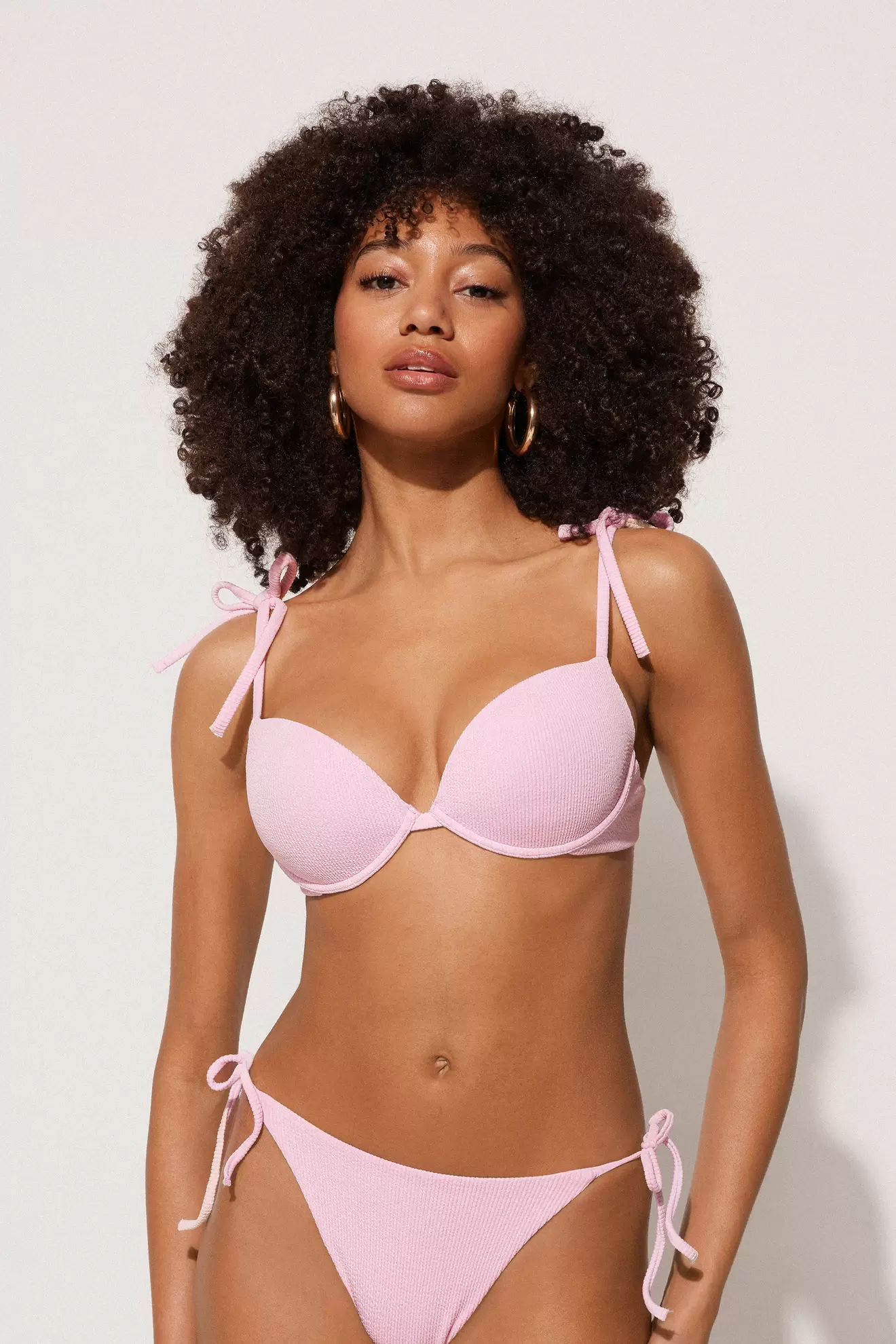 Gepolstertes Push-up-Bikinioberteil Rib Micro recycelt