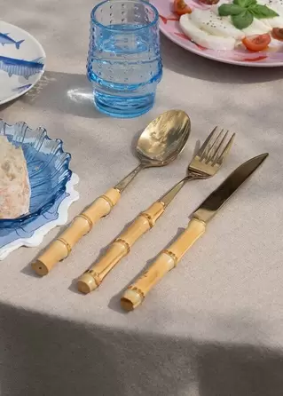 Goldenes Besteckset mit Bambusgriffen - 3 Stück