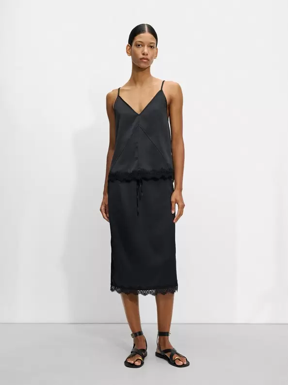 Satin skirt with lace