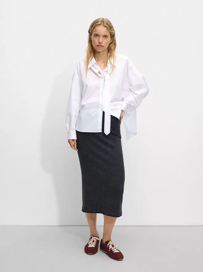 Midi knit skirt