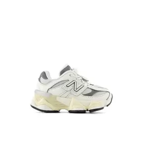 9060
 
 
 Kinder Sneakers
