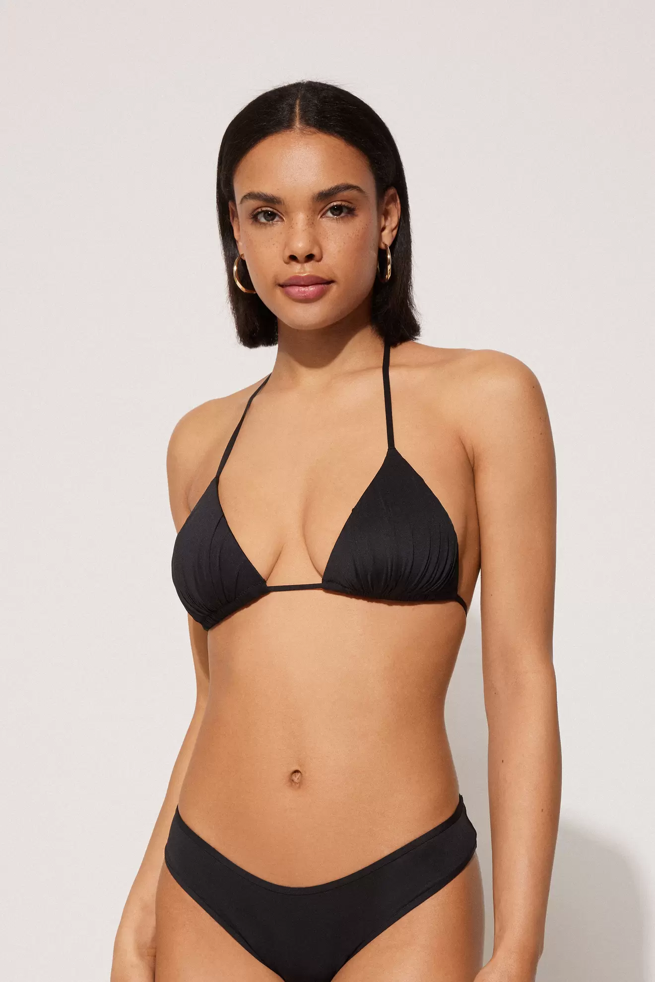 Wattiertes Triangel-Bikinioberteil mit Raffung recycelt