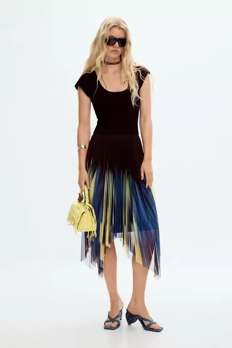 Asymmetrisches Kombikleid