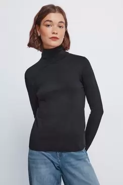 High neck jumper with buttons and cuffs