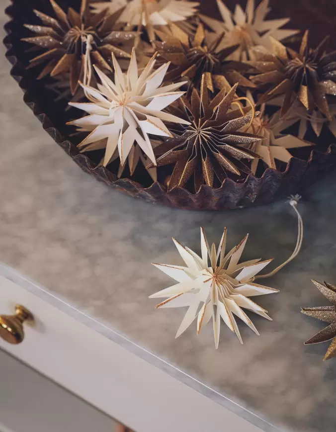 Stern zum Aufhängen Ø10