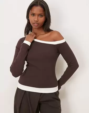 ASOS DESIGN – Doppellagiges, asymmetrisches Oberteil in Grau meliert und Weiß