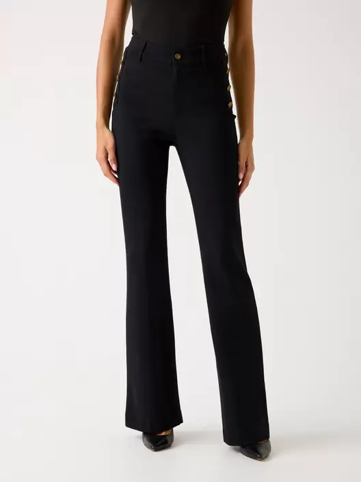 Pantalón acampanado de talle alto