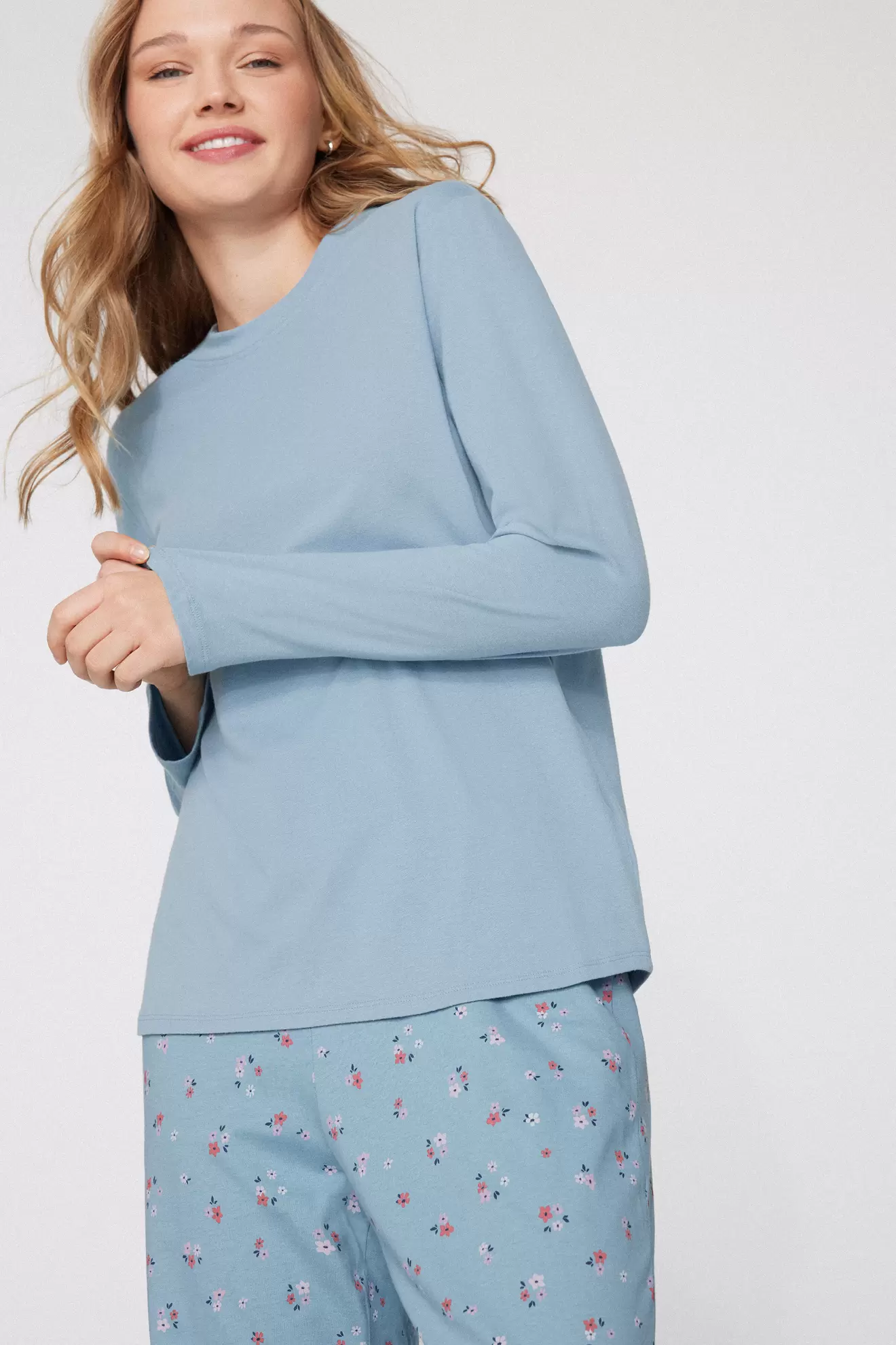 Langarm-Rundhalsshirt aus Baumwolle mit Modal